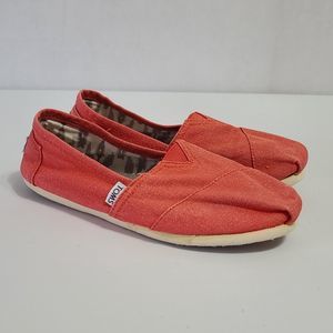 Toms Classic Coral Slip On Shoes Women's Size 8